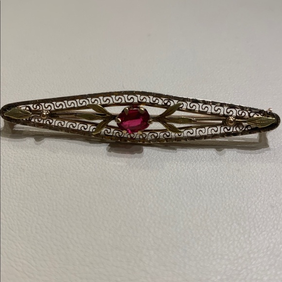 Antique Jewelry - Edwardian 10K Art Deco Bar Pin with Faceted Pink Stone